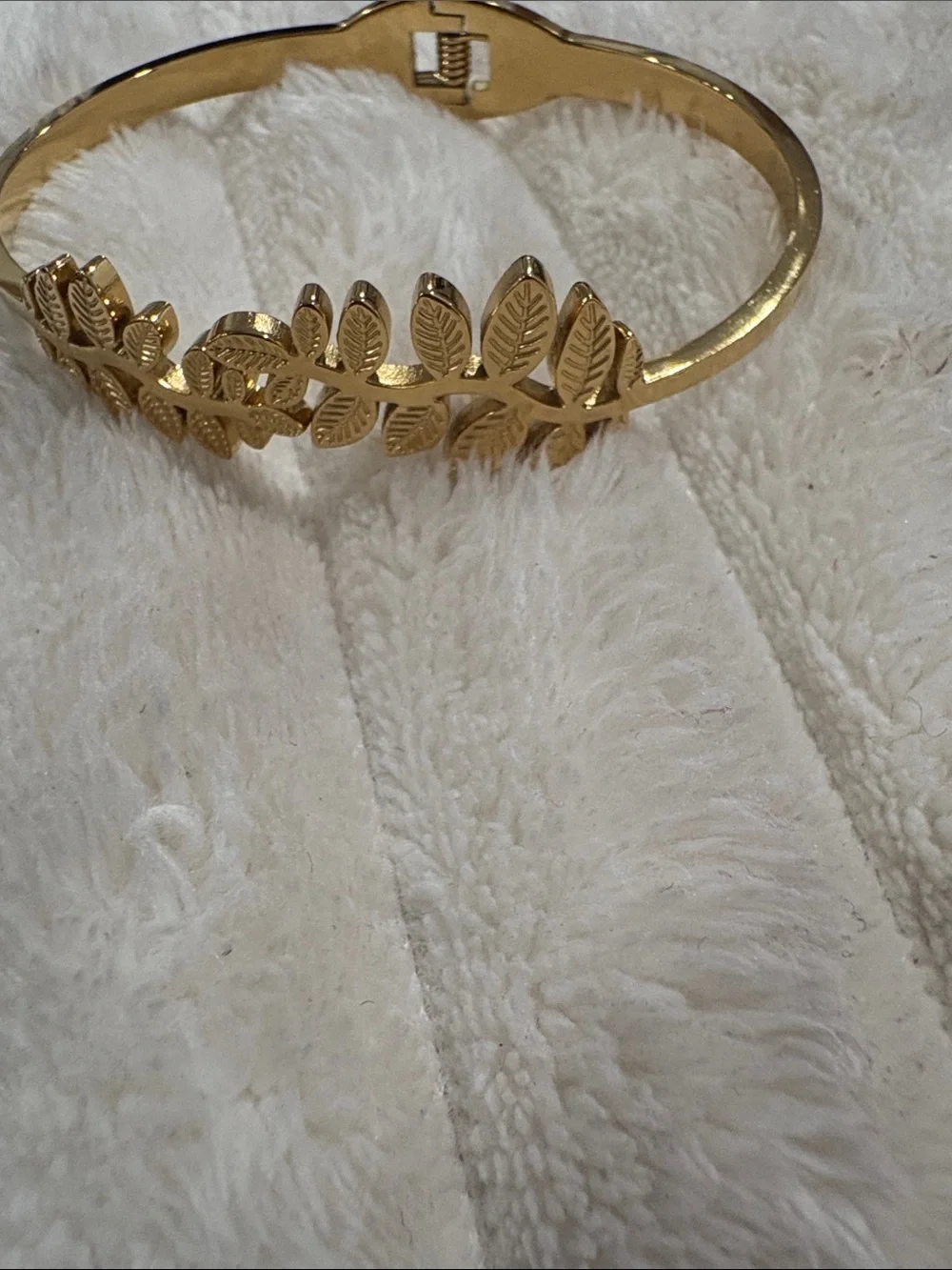 Gold Leaf Motif Bangle Bracelet - Women Jewelry
